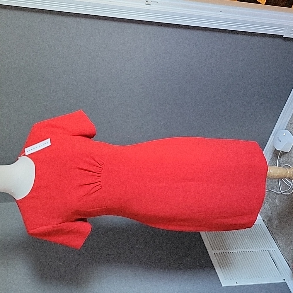 NWT Trina Turk Dress Size 4